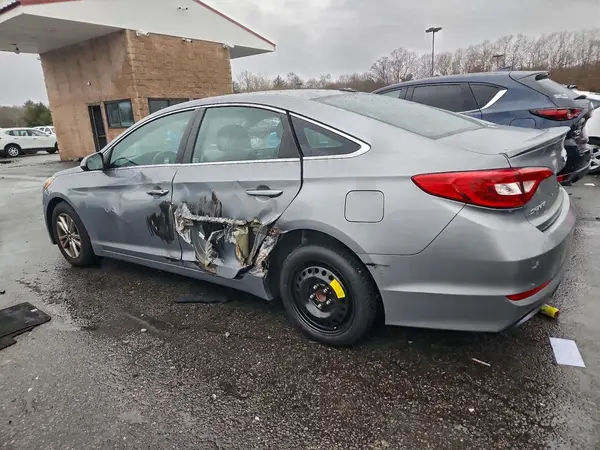 5NPE24AFXGH332437 2016 HYUNDAI SONATA - Image 2