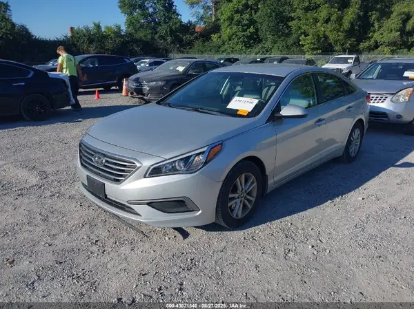 5NPE24AFXGH336665 2016 HYUNDAI SONATA - Image 2