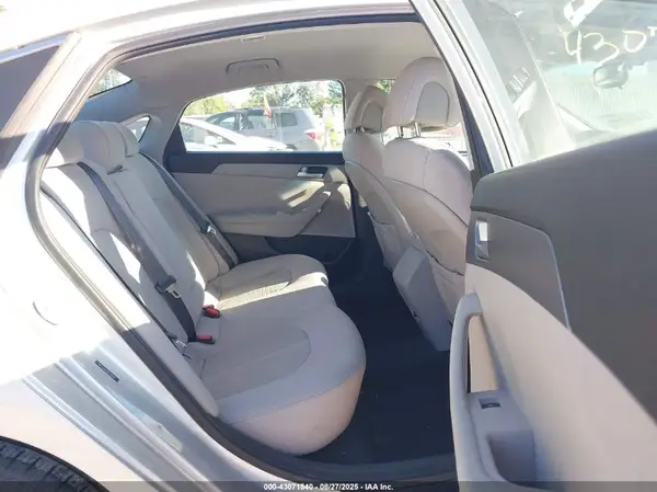 5NPE24AFXGH336665 2016 HYUNDAI SONATA - Image 8