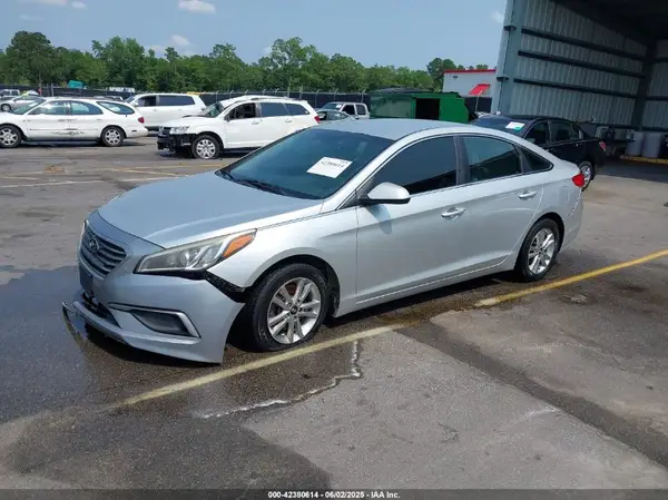 5NPE24AFXGH355121 2016 HYUNDAI SONATA - Image 2