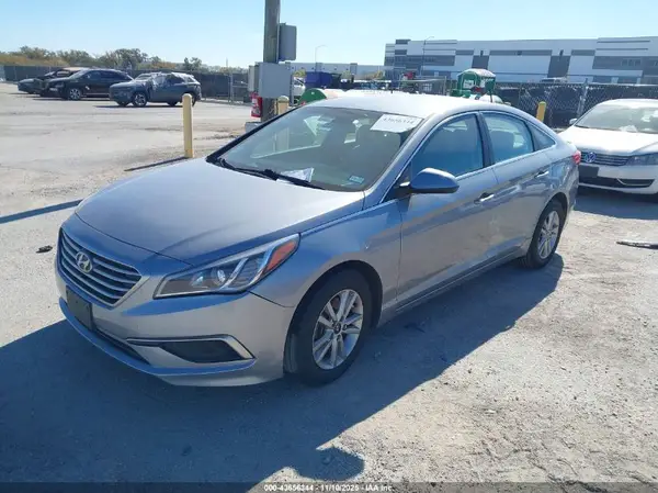 5NPE24AFXGH356267 2016 HYUNDAI SONATA - Image 2