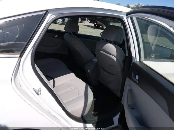 5NPE24AFXGH357581 2016 HYUNDAI SONATA - Image 8