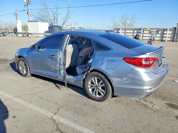 5NPE24AFXGH365616 2016 HYUNDAI SONATA - Image 2