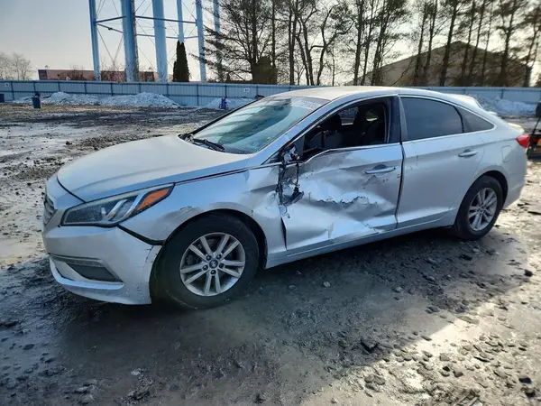 5NPE24AFXGH375627 2016 HYUNDAI SONATA - Image 1