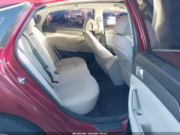 5NPE24AFXGH377443 2016 HYUNDAI SONATA - Image 8