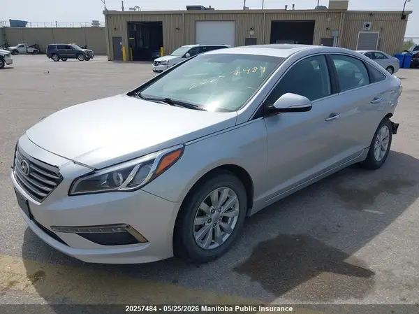 5NPE24AFXGH377989 2016 HYUNDAI SONATA - Image 2