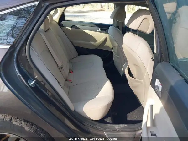 5NPE24AFXGH379905 2016 HYUNDAI SONATA - Image 8