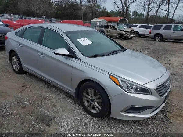 5NPE24AFXGH380505 2016 HYUNDAI SONATA - Image 1