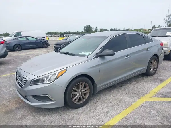 5NPE24AFXGH381718 2016 HYUNDAI SONATA - Image 2