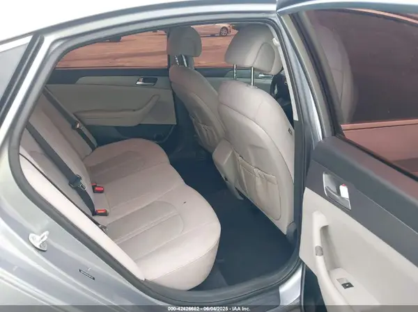 5NPE24AFXGH381718 2016 HYUNDAI SONATA - Image 8