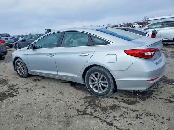 5NPE24AFXGH385865 2016 HYUNDAI SONATA - Image 2