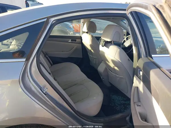 5NPE24AFXGH386594 2016 HYUNDAI SONATA - Image 8