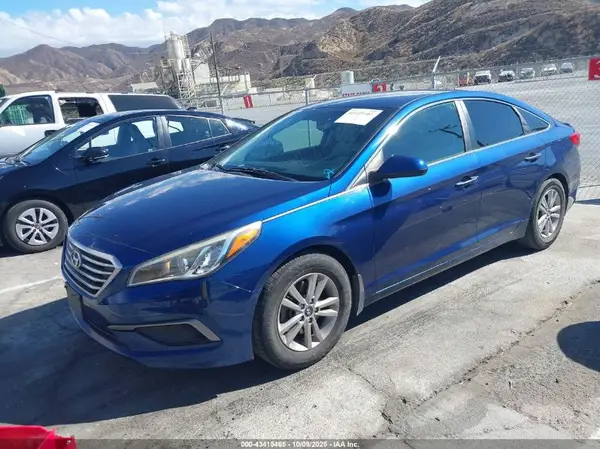 5NPE24AFXGH389799 2016 HYUNDAI SONATA - Image 2