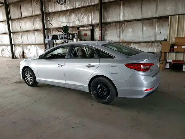 5NPE24AFXGH394047 2016 HYUNDAI SONATA - Image 2