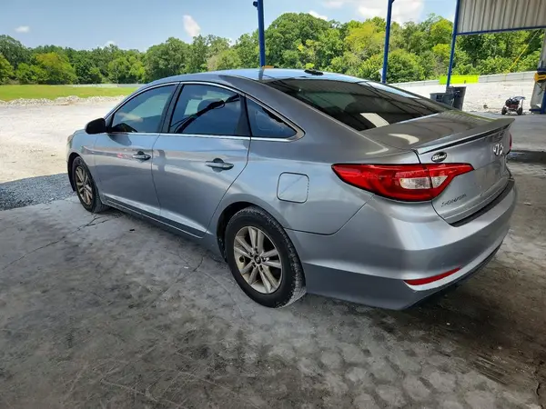 5NPE24AFXGH395716 2016 HYUNDAI SONATA - Image 2