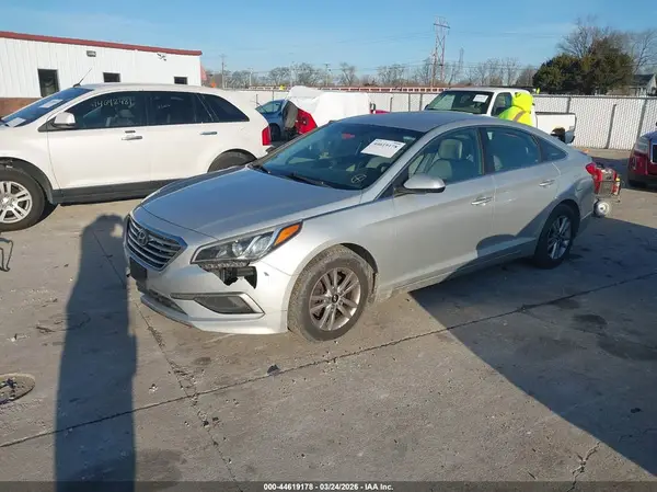 5NPE24AFXGH400297 2016 HYUNDAI SONATA - Image 2