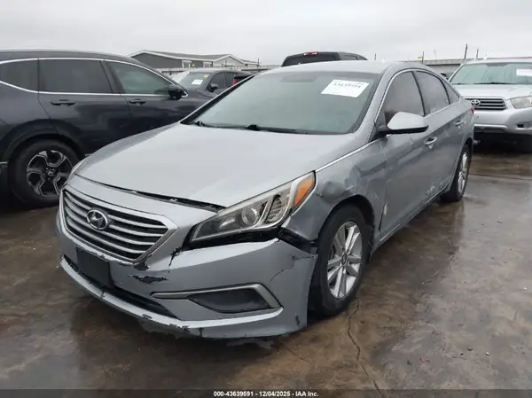 5NPE24AFXGH404169 2016 HYUNDAI SONATA - Image 2