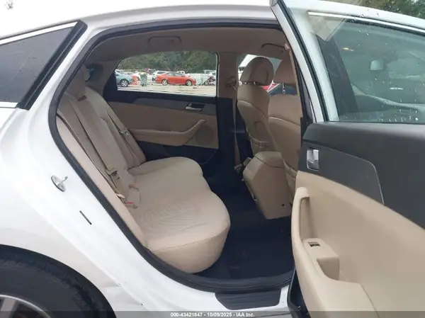 5NPE24AFXGH409078 2016 HYUNDAI SONATA - Image 8