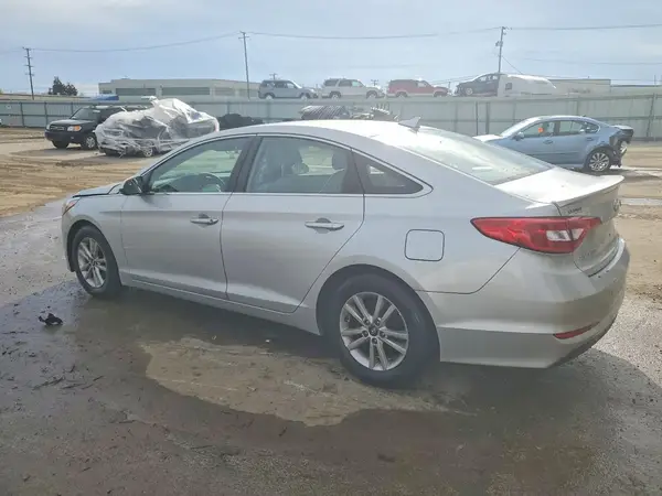 5NPE24AFXGH417195 2016 HYUNDAI SONATA - Image 2