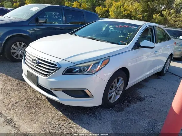 5NPE24AFXGH418525 2016 HYUNDAI SONATA - Image 2