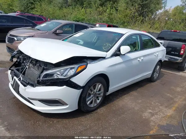 5NPE24AFXGH421859 2016 HYUNDAI SONATA - Image 2