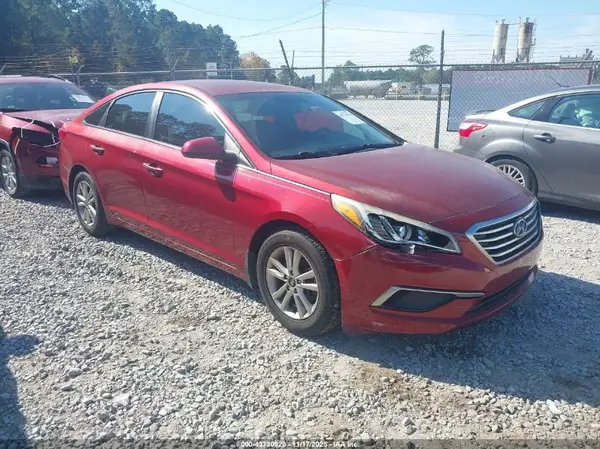 5NPE24AFXGH425975 2016 HYUNDAI SONATA - Image 1