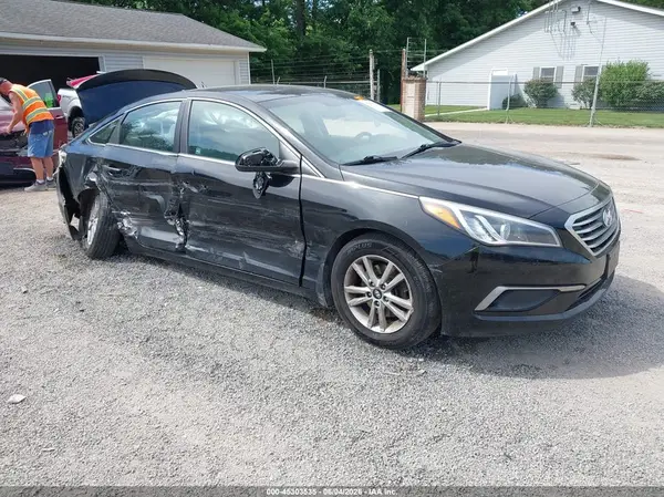 5NPE24AFXGH429217 2016 HYUNDAI SONATA - Image 1