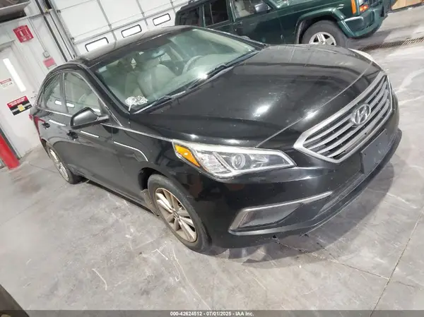 5NPE24AFXGH432134 2016 HYUNDAI SONATA - Image 1