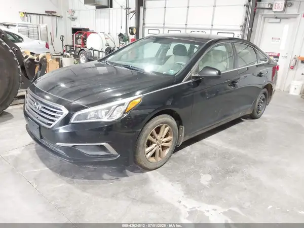 5NPE24AFXGH432134 2016 HYUNDAI SONATA - Image 2
