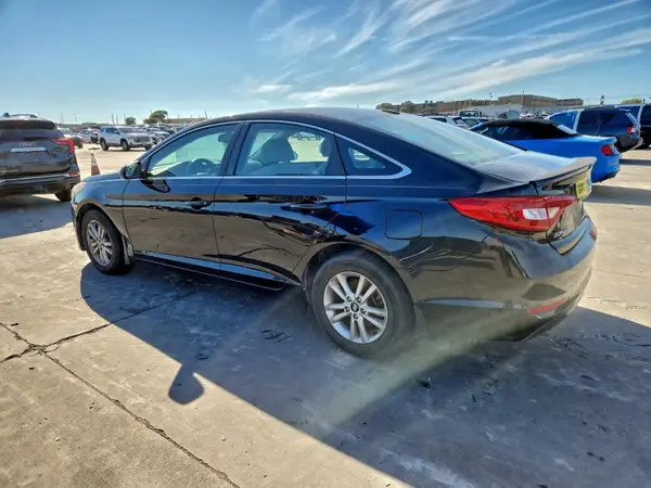5NPE24AFXHH438842 2017 HYUNDAI SONATA - Image 2