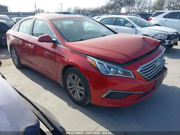 5NPE24AFXHH440154 2017 HYUNDAI SONATA - Image 1