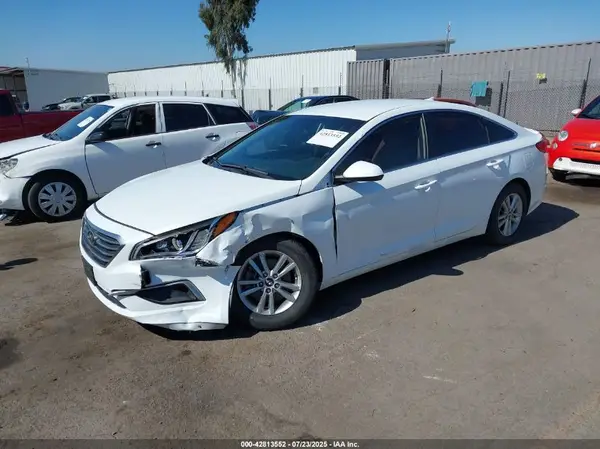 5NPE24AFXHH440221 2017 HYUNDAI SONATA - Image 2