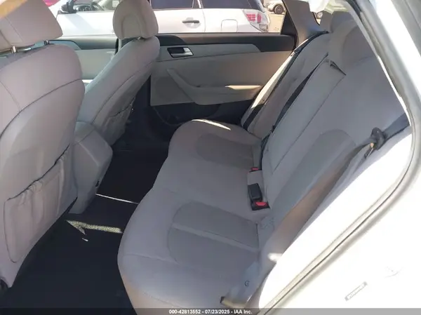 5NPE24AFXHH440221 2017 HYUNDAI SONATA - Image 8