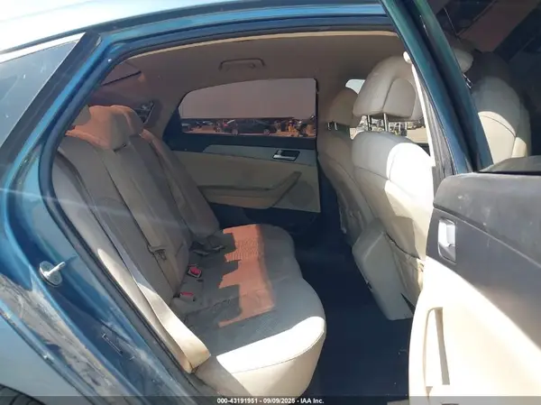 5NPE24AFXHH442843 2017 HYUNDAI SONATA - Image 8