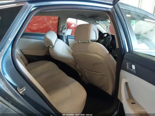 5NPE24AFXHH443443 2017 HYUNDAI SONATA - Image 8