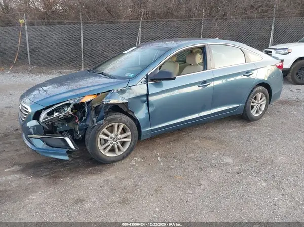 5NPE24AFXHH446536 2017 HYUNDAI SONATA - Image 2