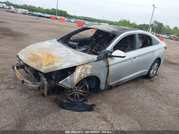 5NPE24AFXHH446942 2017 HYUNDAI SONATA - Image 2