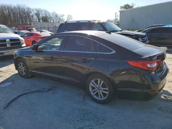 5NPE24AFXHH448917 2017 HYUNDAI SONATA - Image 2