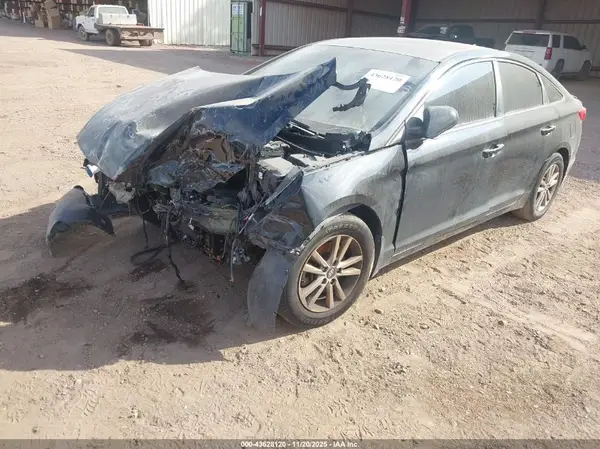 5NPE24AFXHH448951 2017 HYUNDAI SONATA - Image 2