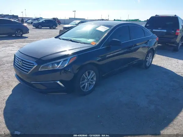 5NPE24AFXHH449114 2017 HYUNDAI SONATA - Image 2