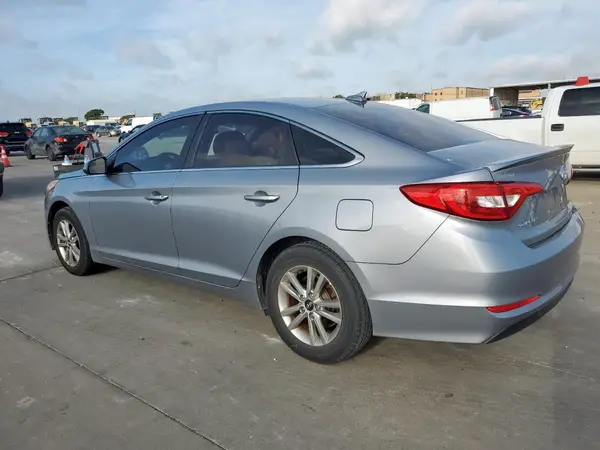 5NPE24AFXHH450862 2017 HYUNDAI SONATA - Image 2