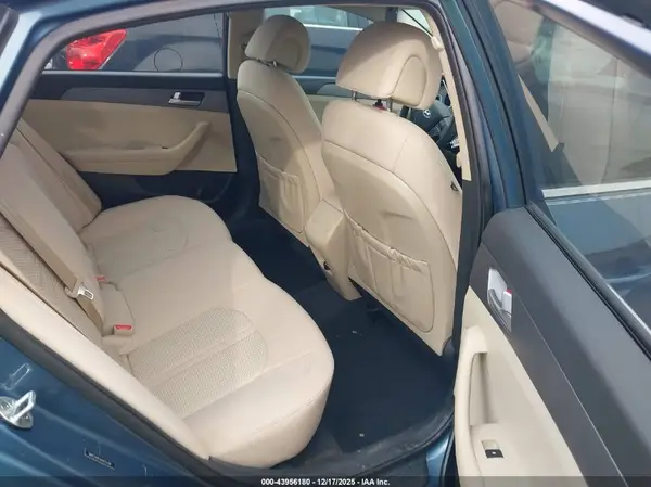 5NPE24AFXHH452398 2017 HYUNDAI SONATA - Image 8