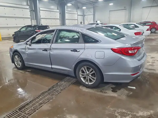 5NPE24AFXHH454782 2017 HYUNDAI SONATA - Image 2