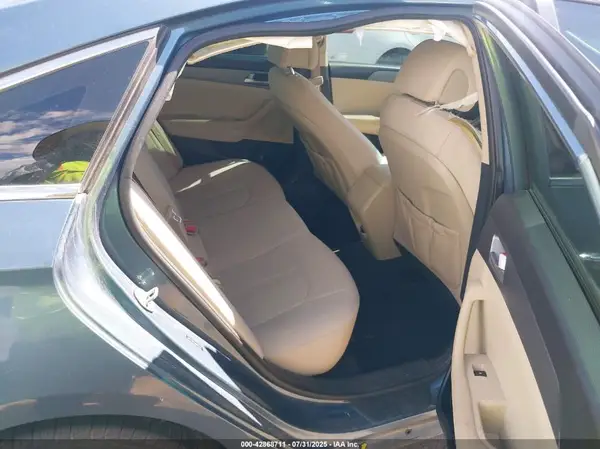 5NPE24AFXHH456256 2017 HYUNDAI SONATA - Image 8
