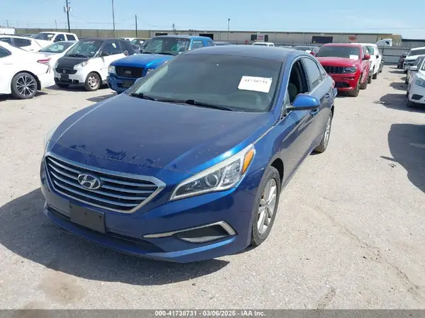 5NPE24AFXHH458458 2017 HYUNDAI SONATA - Image 2