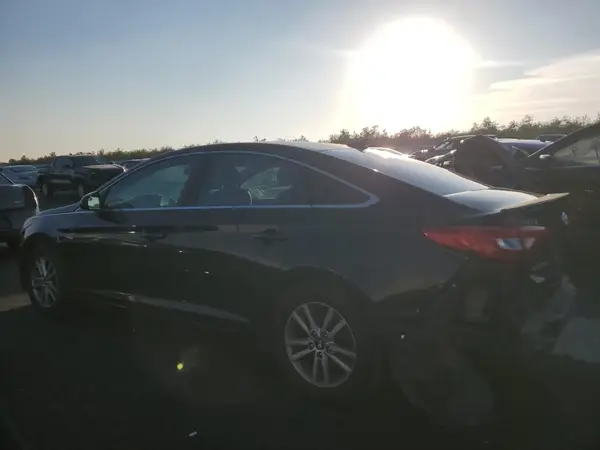 5NPE24AFXHH458735 2017 HYUNDAI SONATA - Image 2