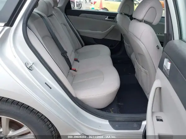 5NPE24AFXHH461361 2017 HYUNDAI SONATA - Image 8