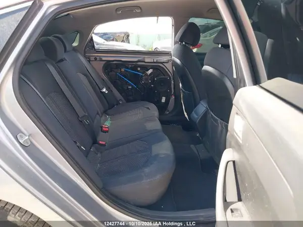 5NPE24AFXHH463563 2017 HYUNDAI SONATA - Image 8