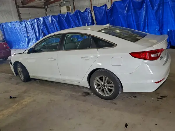 5NPE24AFXHH465586 2017 HYUNDAI SONATA - Image 2