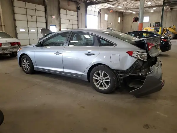 5NPE24AFXHH465636 2017 HYUNDAI SONATA - Image 2